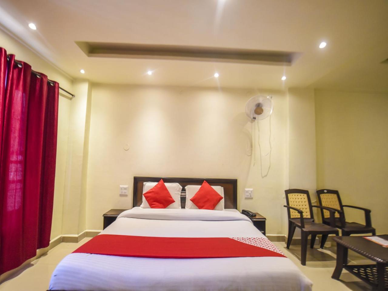 Oyo 7905 Holiday Inn Dalhousie Kültér fotó