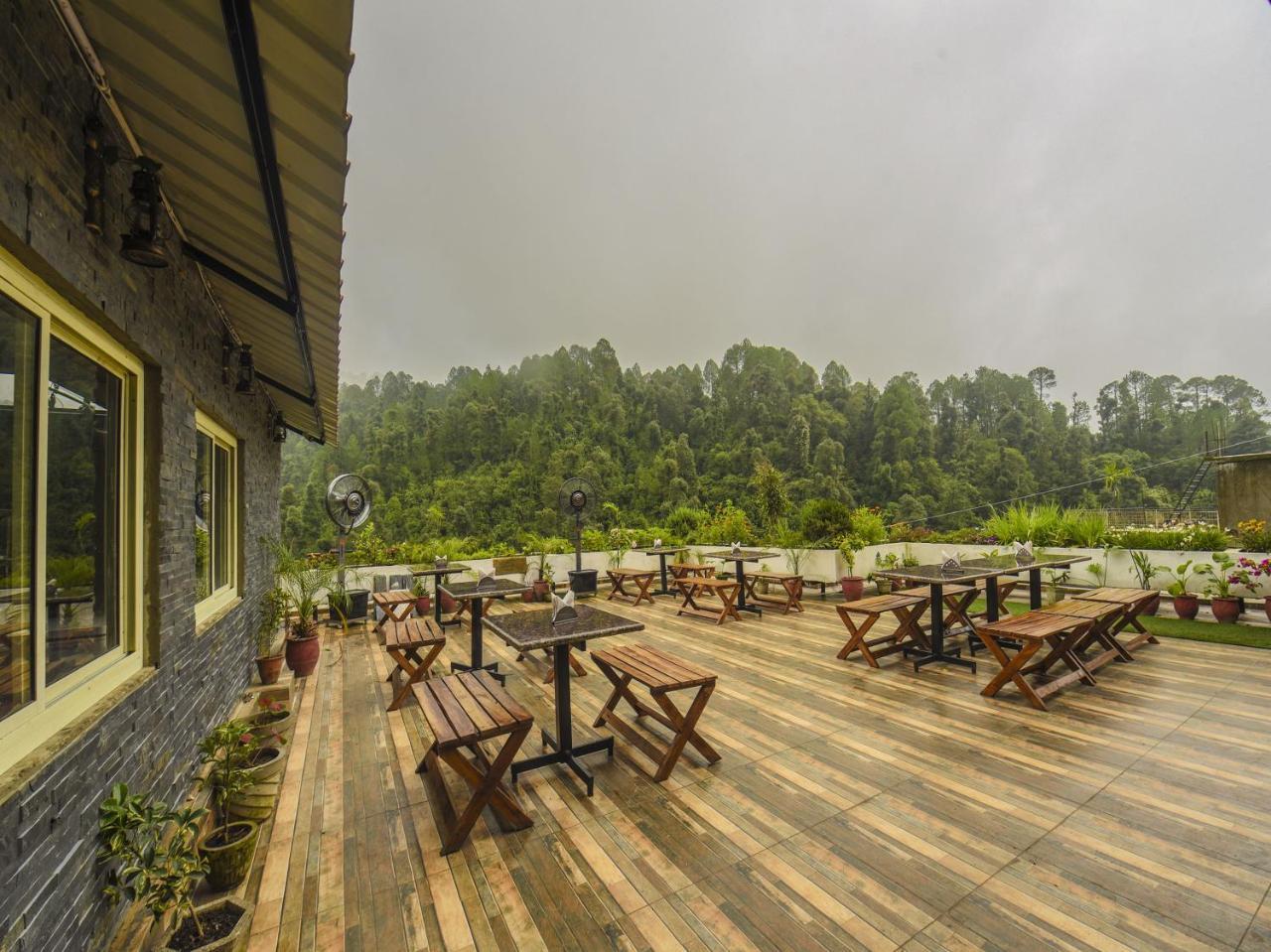 Oyo 7905 Holiday Inn Dalhousie Kültér fotó