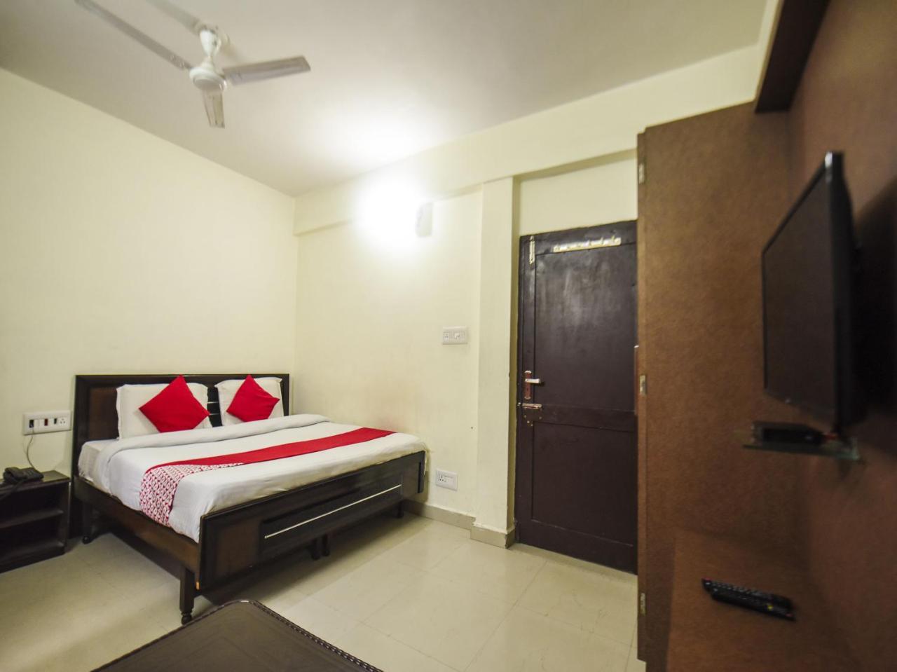 Oyo 7905 Holiday Inn Dalhousie Kültér fotó