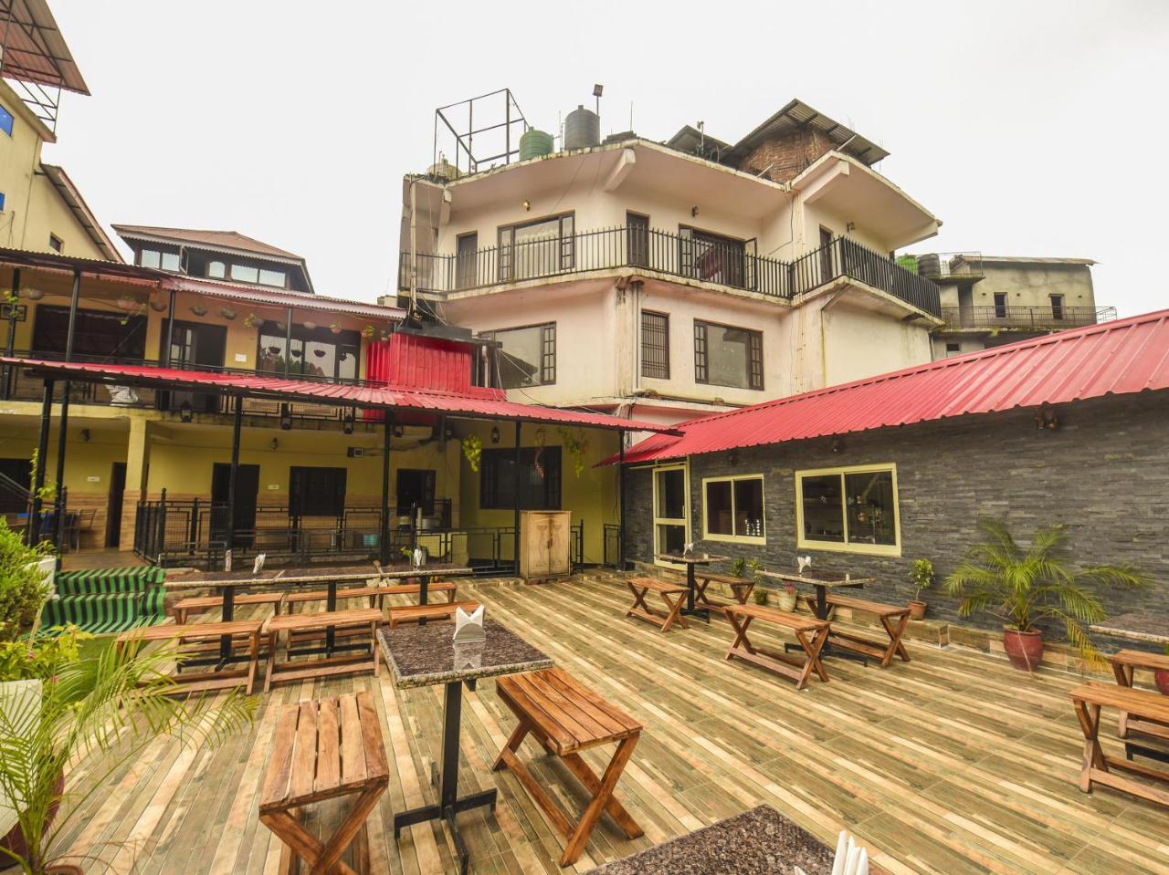 Oyo 7905 Holiday Inn Dalhousie Kültér fotó